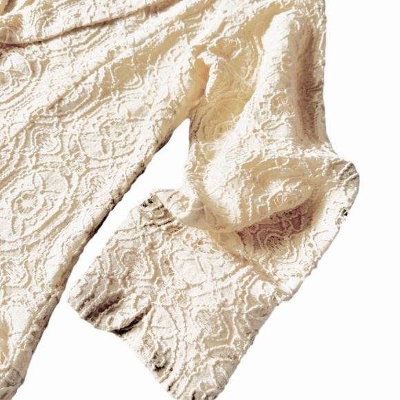 Boho Ivory Lace Gold Detail Button Blazer Suit Jacket - Picture 3 of 3